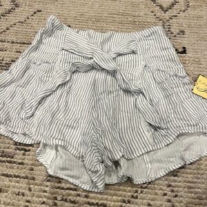 Vintage Havana High Waist Striped Shorts - White and Black